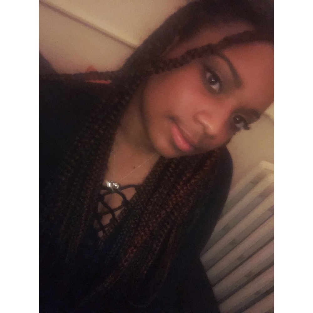 Meet your Posher, Talashia